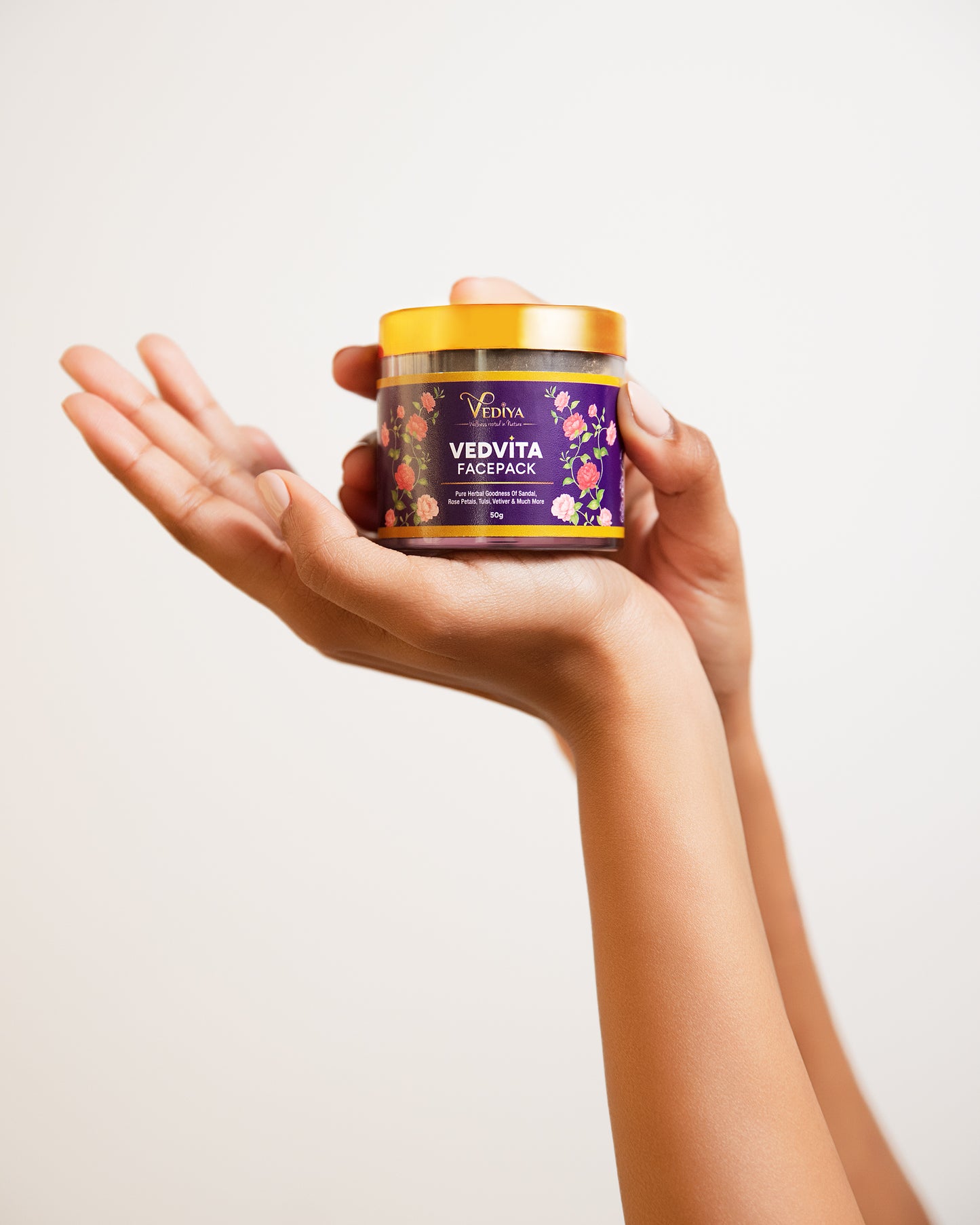 VEDIYA VEDVITA FACE PACK.